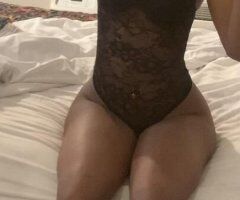 Sexy lightskin💦with a whole lotta 🍑 - Image 2