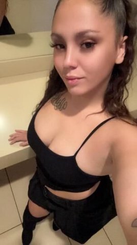 pretty wet pussy - 1