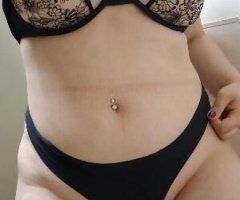 This perfect 40 year old pussy is ready for you to taste💦 - Image 3