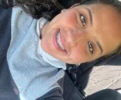 HOT VENEZUELAN GIRL 🔥🇻🇪 - Image 2