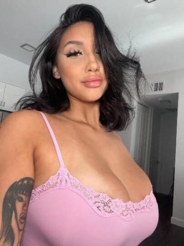 🌟 Exciting New Arrival in Town! 🔥✨Are you ready for a thrilling adventure I’m here📱 For the best experience, please reach out via Text Message or WhatsApp only. 💋💌 - 1
