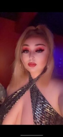 MUST SEE FULL FIGURED BOMBSHEll.💖 today 140qv specials - 1