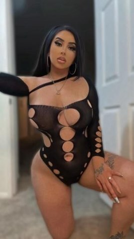 NEW VISITING TOWN BIG BOOTY ARMENIAN - 1