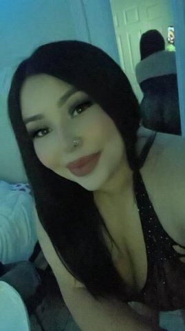 Busty Latina Mamii - 1