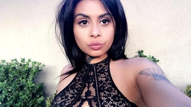 sexy sweet and always discreet let's party n play - 1