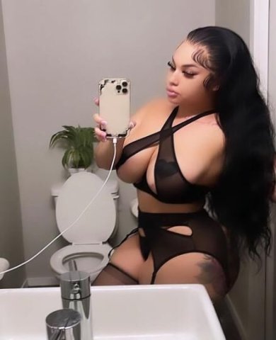 Noemi the goddess💦 - 1