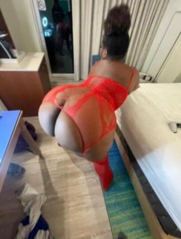Outcalls available now - 1