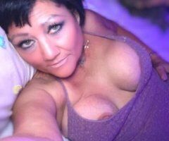 Tuesday Night Threesome - Image 2