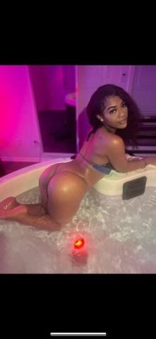 IM BACK NOT FOR LONG 🥰Unforgettable experience .. Let Me Be Your Getaway - 1