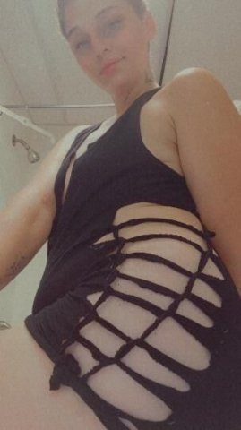 😜CAR DATE SPECIALS 🫠😛GUESS WHAT COLOR MY PANTIES ARE 2⃣0⃣💲OFF FULL SERVICE - 1