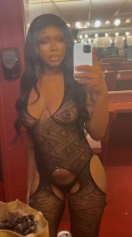 Shoot for the Stars🤩💦 - 1