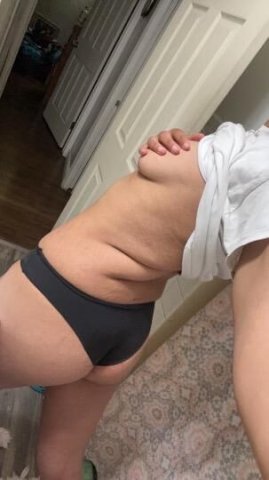 tiny waist pretty face with some wet 🐱 - 1