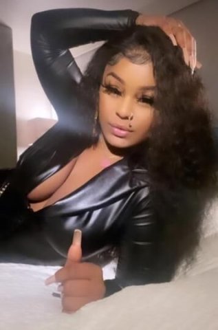 BACK BABY✈ 🏆💦Tight Carmel Kitty🐱 MIX Dominican Baddie 🧡💛 overnight /Fedish/massages OUTCALL ✈INCALL CALL ME 💛📞 WENATCHEE 📍FRIDAY-weekend PRE-BOOKING 💦📲 - 1