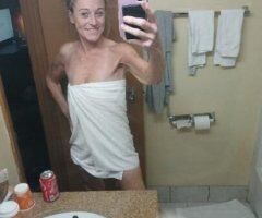 Cincinnati escorts - who's ready to play Anyone wanna come over and visit me