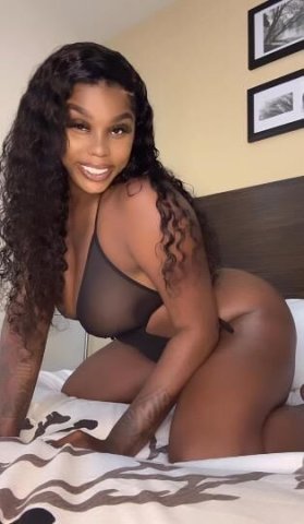 💕HERE 10/17-23🫦💦💕CUM MAKE THIS TALL SEXYY HOUSTON STALLION CUM WHILE I MAKE YOU CUM🍫🍆💦 - 1