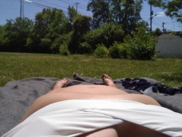 Who wants a drink Cuz i do, its thirsty Thursday babies!! DATY LOL let's have some fun BJs are my specialty! - 1