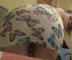 Fun & Flirty MILF- ready to give you a workout - Image 6