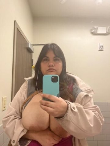 BUSTY BBW WITH A GOOD SUCK - 1