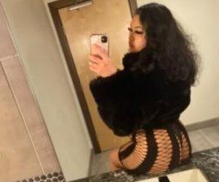 Los Angeles escorts - sexy big titty Asian 🤗