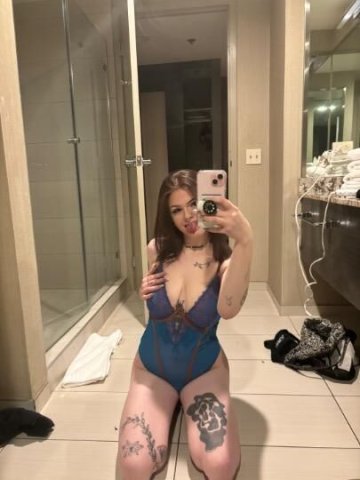 BACK IN TOWN 💦😈 - 1