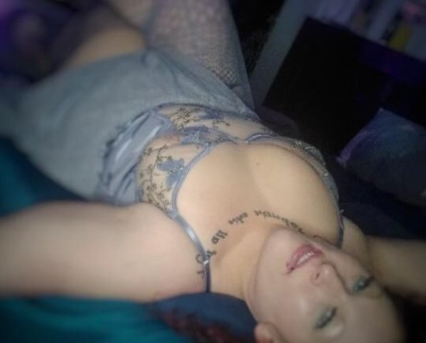 Available Now Gresham IC💋Thicck Thighs 💋Big Booty Squirter💜Genuine & Discreet💜GFE👄 - 1