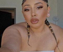 Los Angeles escorts - SEXY BUSTY LATINA