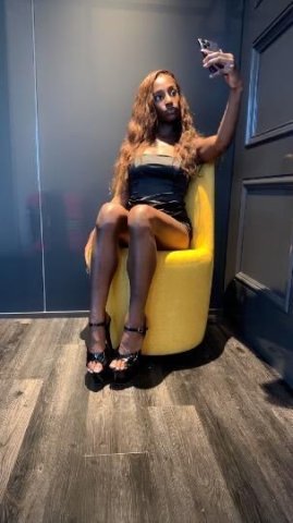 Petite Luxury Doll💕 The real Grip Goddess💦 lets hang out😉❤ - 1
