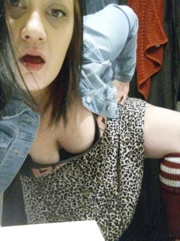 cock-hungry BRAT 💋 deep throat QUEEN 💔 - 1