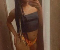 Bismarck escorts - India Strawberry