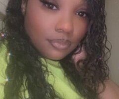 Pretty 😍😍Thicckk!!! 💦🌊 - Image 3