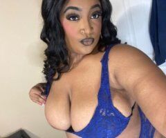 Clarksville escorts - Curvy Ebony available for outcalls!!