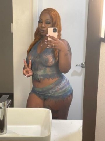CURVACEOUS , SEDUCTIVE & WET 👅 AVAILABLE AFTER 9 📲 - 1