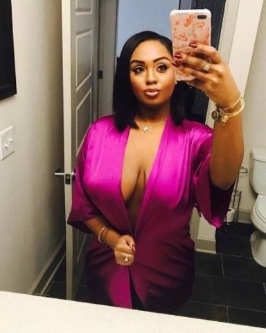CURVY CARAMEL DELIGHT 💋NO GAG REFLEXES💋 WET MOUTH 🍦🍭📲 𝐶𝐴𝐿𝐿 𝑀𝐸 Now - 1