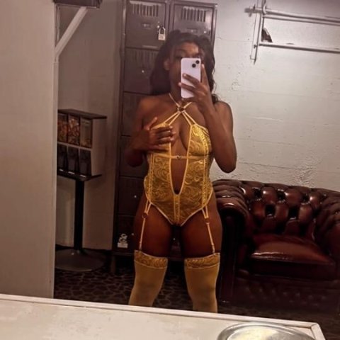 (Dancing tonight ask for club) Im what you truly need• here for a good time not a long one😘•outcall•cardates🤍 - 1