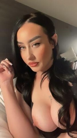 Perfect Body Sexy Bombshell - 1