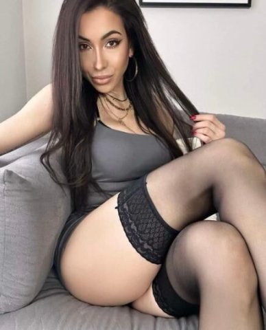 GORGEOUS & SEXY.... You’ll LOVE me - 1