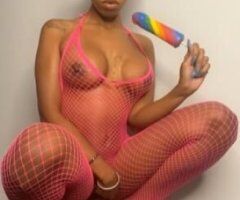TAYLOR HOGAN - Image 2