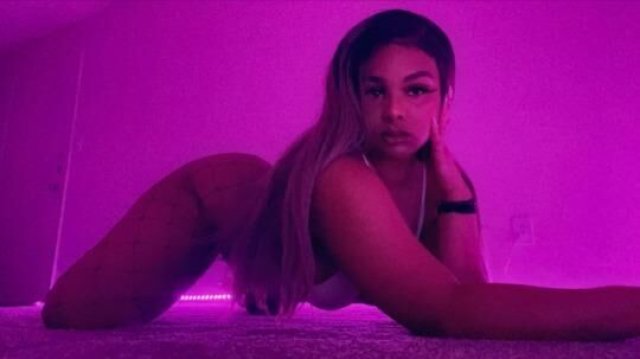 Sexy Busty Brazilian Babe Available for Outcall - 1