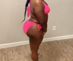 Fort Worth escorts - New lady on the block!! Thick ass chocolate petite bunny!! Come be my playboy