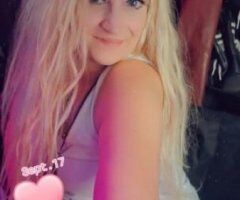 Cincinnati escorts - Cincinnati blonde duo