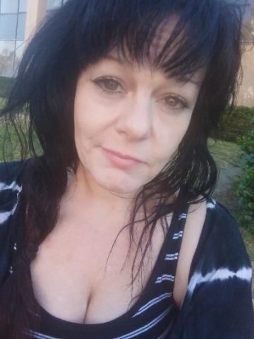 THE SLUTTY WHITE GIRL EVERYONE WANTS TO FUCK. - 1