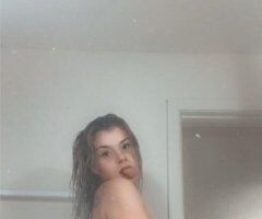sexy snowbunny - Image 3