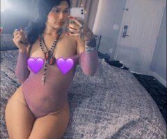 Hot Latina🥵 - Image 6