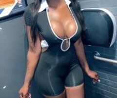 Panamian playmate - Image 2