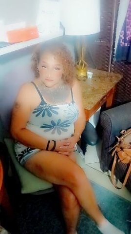 SEDUCTIVE MILF ON TĤE SCENE - 1