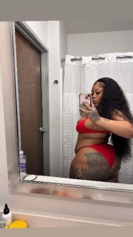 Ur Newly FAVORITE unforgettable Thick Creamy HEAD DOCTOR here 💋🎁🎁 - 1