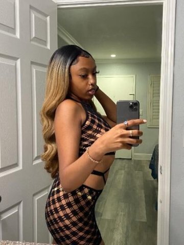 ITS TITTY TUESDAY BABY🍒👅 SLIM THICK , TIGHT , & CREAMY💦 INCALL AVAILABLE NOW🍆🍒 Topless Massage special with Happy Ending 😋🤫 - 1