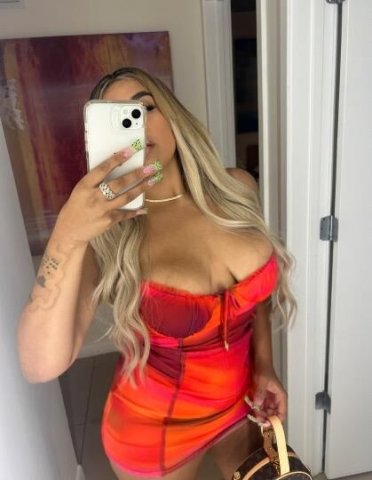 Super Horny Wet Pussy 🔥🔥🔥🔥 - 1