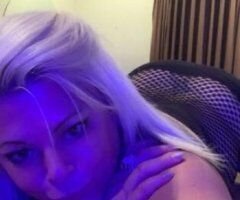 sexy blonde wants to see you now - Image 2