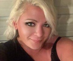 sexy blonde wants to see you now - Image 3
